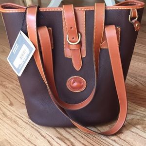 Dooney&Bourke all weather leather bucket bag  NWT